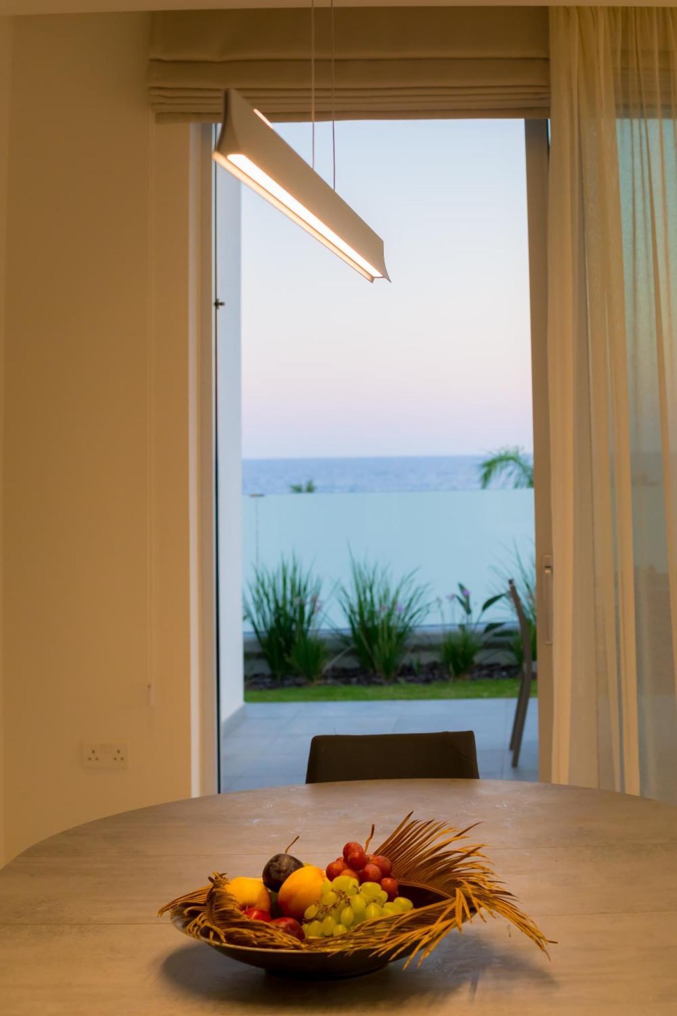 Sea Pearl Beachfront Villas - Breeze Ayia Napa Esterno foto